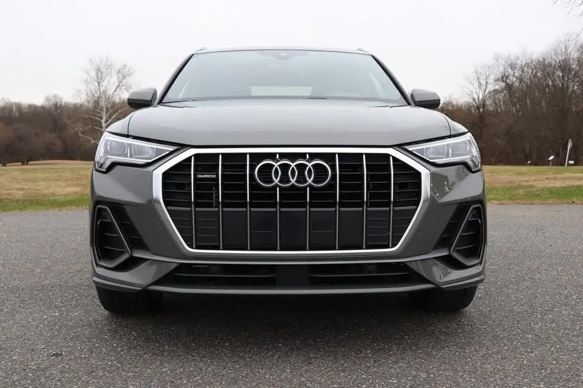 2020-audi-q3-front-angle-view-carbuzz-654812.webp