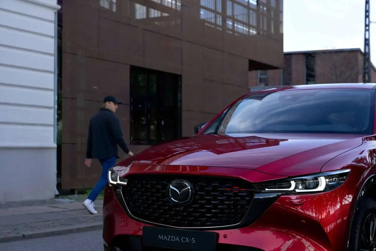 2022-mazda-cx-5-29_1600x0w.webp