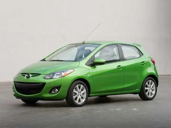 MAZDA 2 2011 year