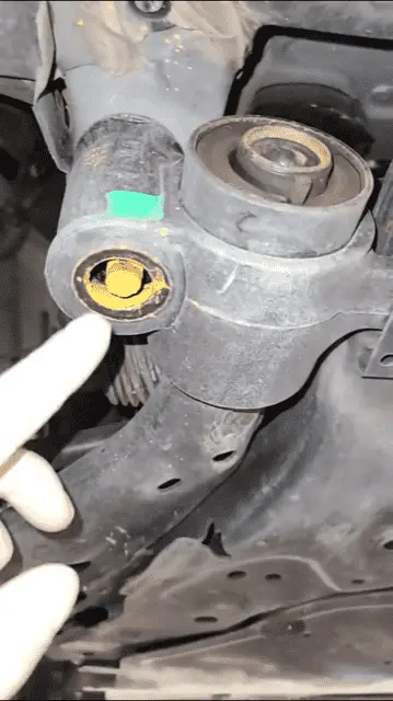 Broken bolt from shop video.png
