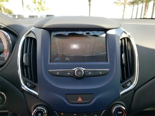 Cruze-009.jpg
