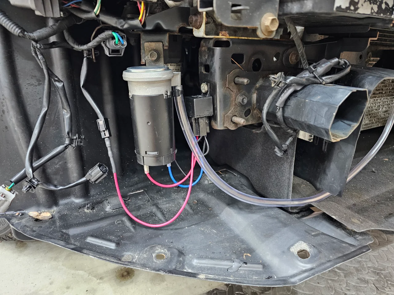 Ghost - Hornblasters Sniper Electric Air Horn - Mini Compressor.webp