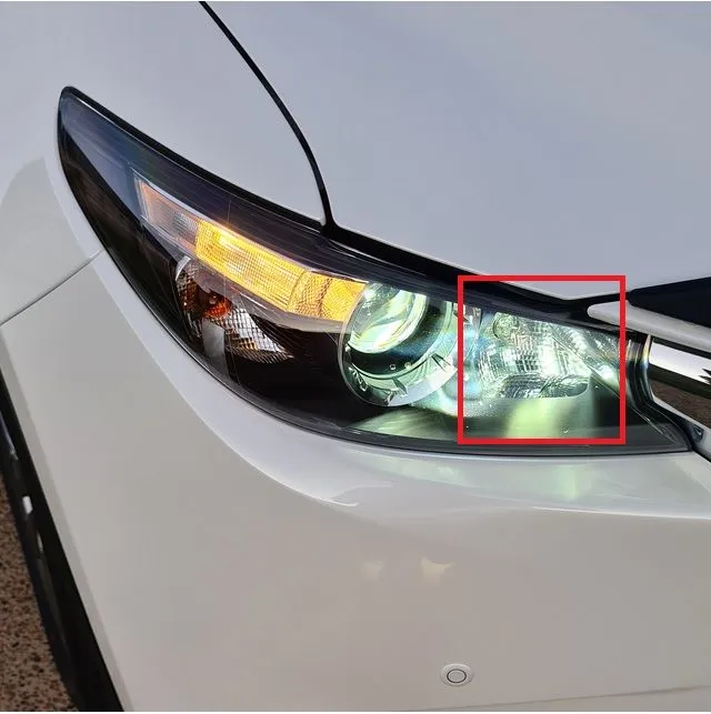 headlight.jpg