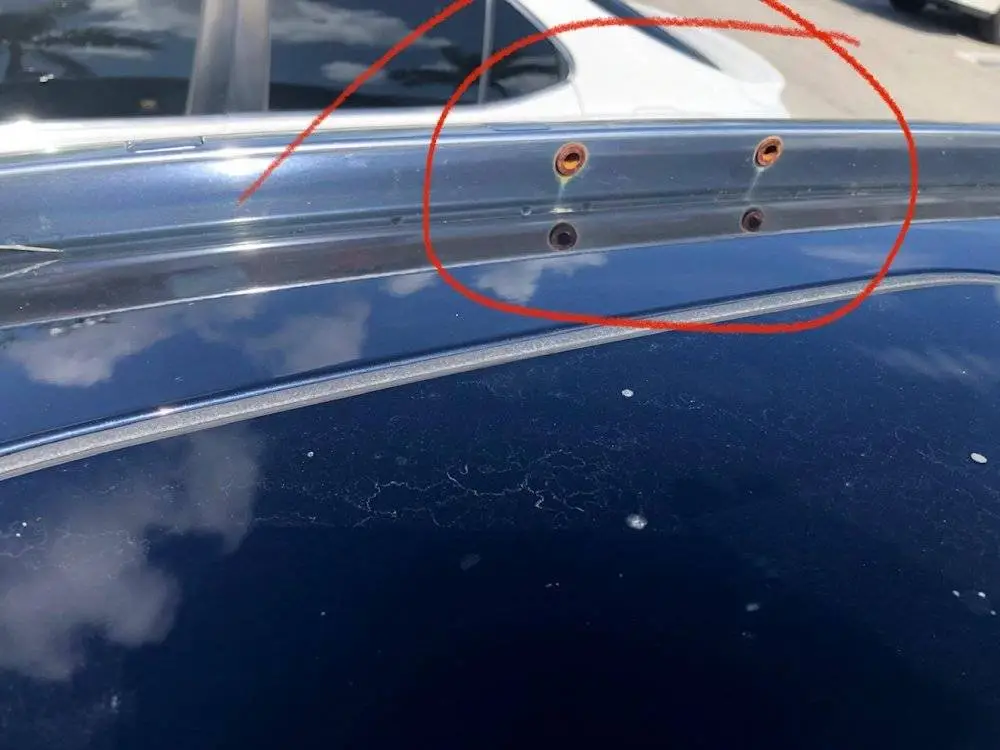 Mazda roof rack rail rust.webp