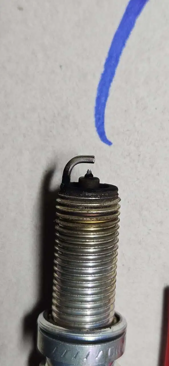 NGK Plug 1 close up.jpg