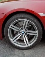 2007BMWM6ConvertibleFrontTireWheelBrake01FixedSmall200.webp