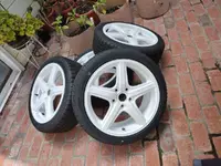RHwheel1.webp