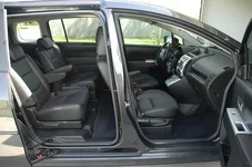 Mazda5_b_s.webp