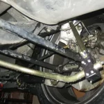Sway bar and brakes. 007.webp