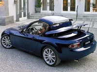 4-2007-mazda-miata-mx-5-hard-top.webp