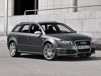 1-2007-audi-rs4-avant.webp
