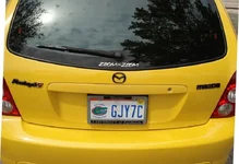 BlackBadgesRear.webp