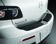 07_Mazda3_5dr_RearBumperGuard.webp