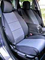 cx7_seatcvr1.webp