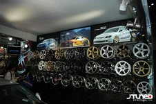 Advan Display 17.webp