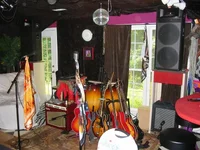 bar2.webp