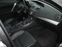 my 2010 Mazda 3 pics 016.webp