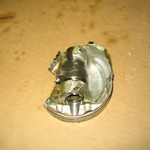 trashed_piston2_low.jpg