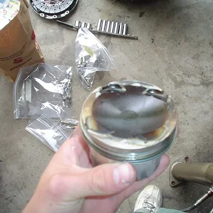 Engine piston 002.webp