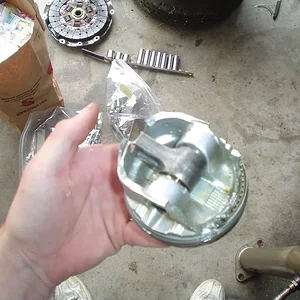 Engine piston 003.webp