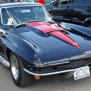 1967-Chevrolet-Corvette-Black-427-sy.webp