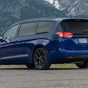 2020-Chrysler-Pacifica-.7..webp