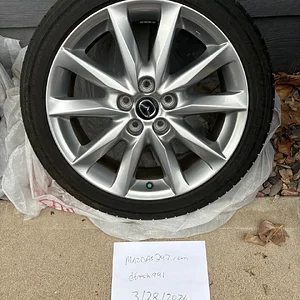 2017 Mazda3 5Door Wheel 4.webp