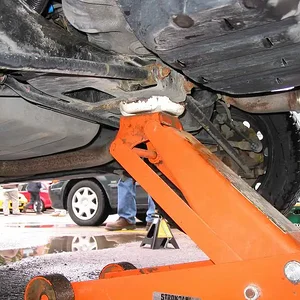 post-18-05450-Jacking_Point__Rear.jpg