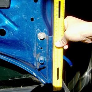DRIVERSIDEHINGE.JPG