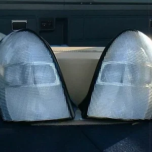 RearTailLight-02.JPG