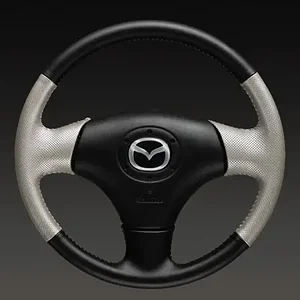 04_MX5_SteeringWheelB.gif