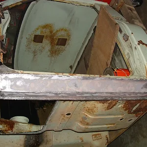 Mazda 1200 LH rocker.JPG