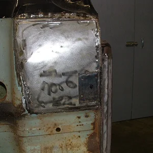 Mazda 1200 floor pan and cab mount.JPG