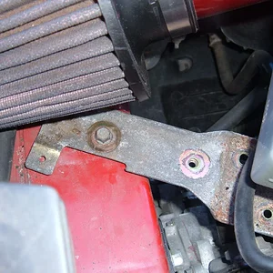 P5 Coolant Bracket (1).jpg