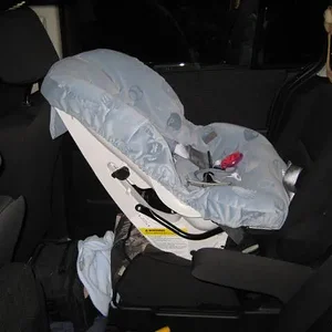 mazda5_car_seats_00.jpg