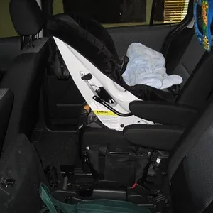 mazda5_car_seats_01.jpg