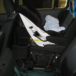 mazda5_car_seats_jan_12_2008_01.jpg