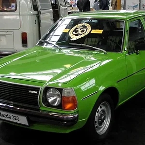 MHV_Mazda_323_01.jpg