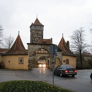 P2290183-1.jpg