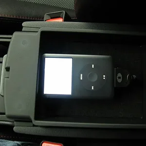 Center Console-iPod.JPG