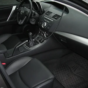 my 2010 Mazda 3 pics 016.jpg
