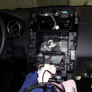 CX-9 ipod module install 2.jpg