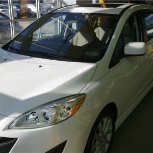 2012_Mazda5_at_Dealer_Feb_2011_1.jpg