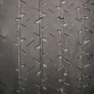 Toyo all-season tire 2 (2011-11-13).JPG