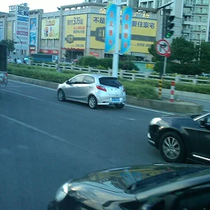 Mazda2 3.jpg