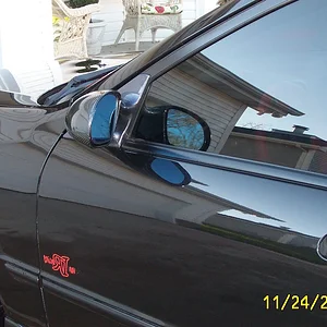 close up of cf mirrors.jpg