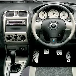 jap_cockpit_zoom1.jpg
