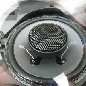 2013 speaker install 012.jpg