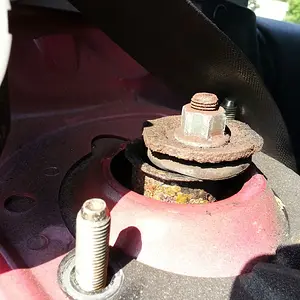 P5 - DS Rear Strut1.jpeg