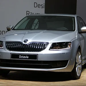 Skoda Octavia III.jpg
